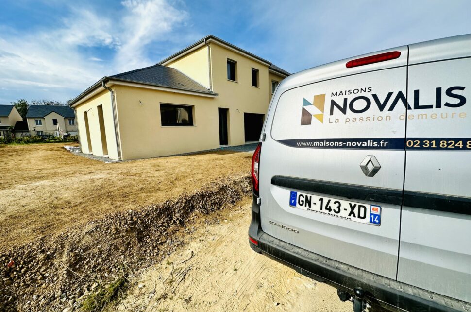 Une nouvelle maison construite par Maisons Novalis à Ouistreham, dans le Calvados.